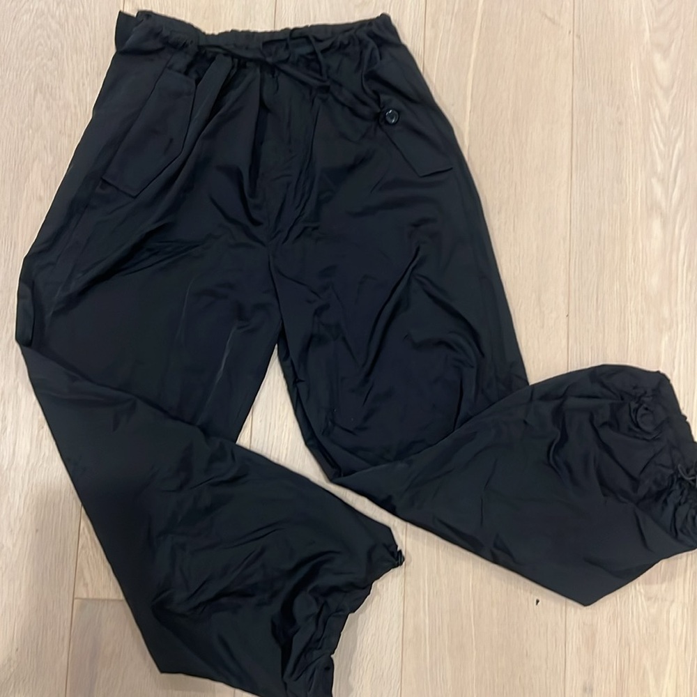 Black track pants, adjustable waist, with pockets